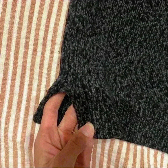 Madewell Marled Sleeveless Turtleneck Sweater - Picture 4 of 9